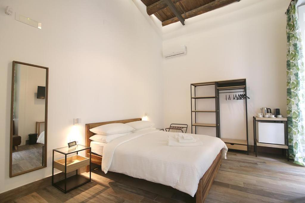 Antica Residenza Fusco Hotel Naples Exterior photo